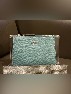Coach Saffiano Zip Card Case